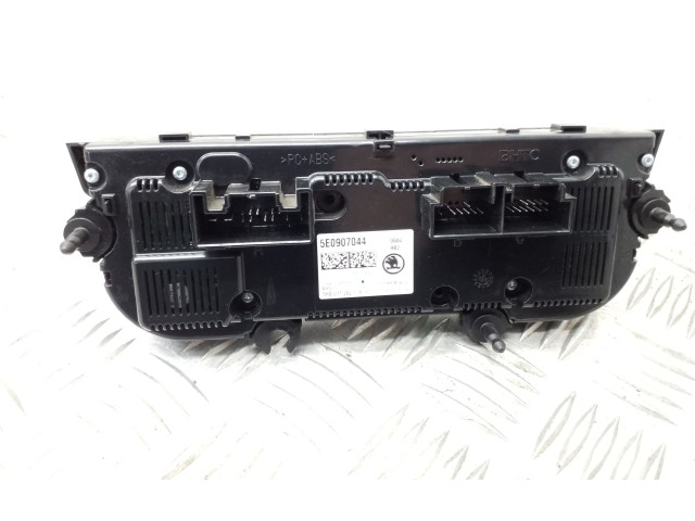 Блок управления климат-контролем 5E0907044 Skoda Octavia Mk3 (5E)