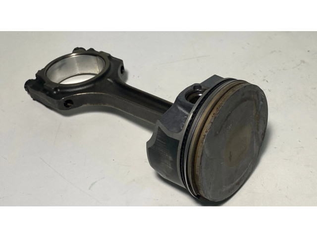 Píst CR3Z6200B, CR3Z6108B Ford Mustang V pro benzínový motor 5.0