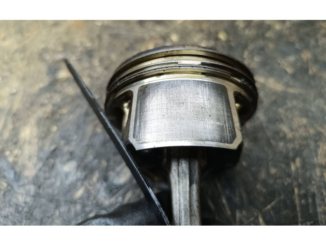  Поршень с шатуном CJX   Audi A3 S3 8V  