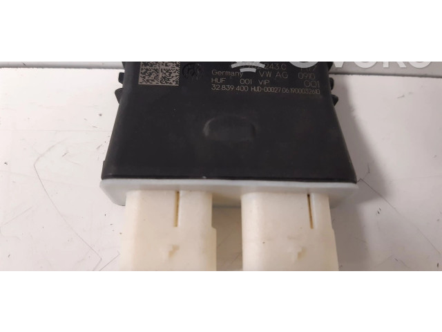 Блок управления 3G0962243C, 3G0962243B Audi e-tron