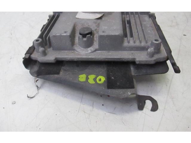 Блок управления двигателем ECU    Volkswagen Cross Polo   