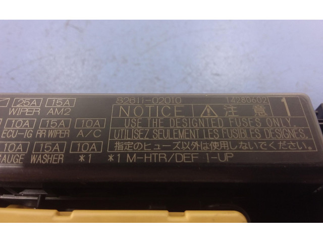 Pojistková skříňka 82611-02010, 82611-02010 Toyota Corolla E110 2002