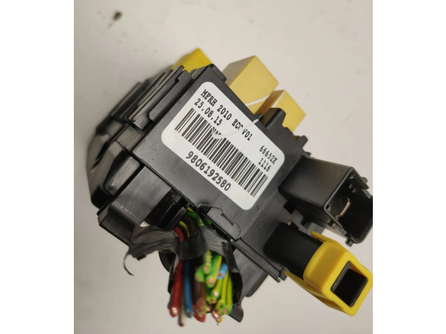 Блок предохранителей 9806192580 Peugeot 2008 I