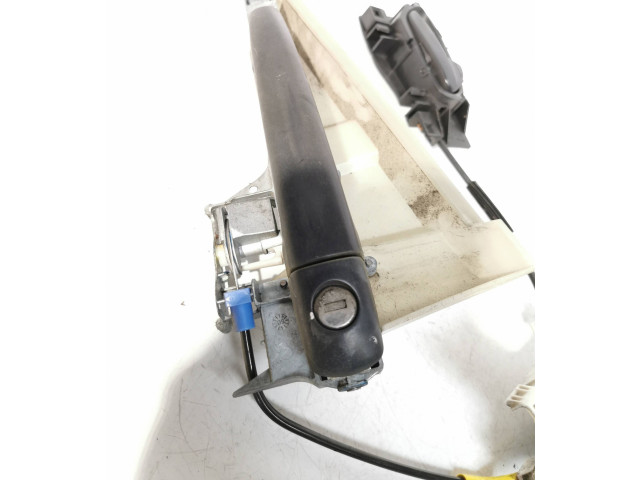 Замок багажника 9681336180, 40827149    Citroen Jumpy 2007 - 2016 года