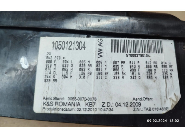   Pojistková skříňka    Volkswagen Tiguan 2010