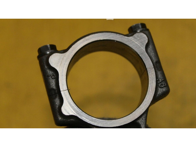  Поршень с шатуном    Renault Clio III  