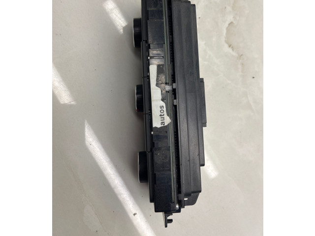 Блок управления климат-контролем 17700501, DP07   Volkswagen Transporter  Caravelle T5