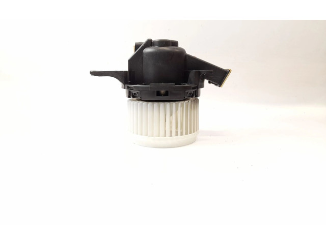 Вентилятор печки    5U3830000, 5R2230100   Fiat 500L