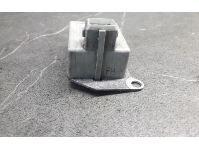 Vstřikovací lišta 93AB-12A019-AB Ford Mondeo Mk III