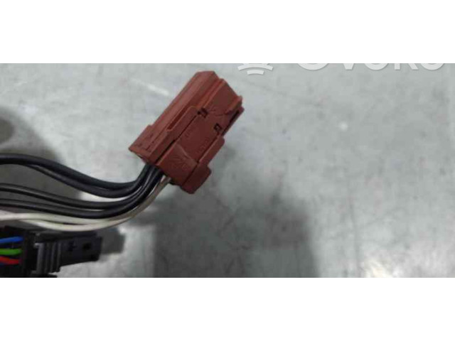 Зеркало электрическое        Peugeot 2008 I  2013 - 2019 года   