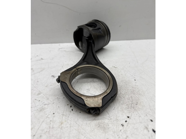 Масляный насос  OM642 6423097, 8370B  Mercedes-Benz GL X164 