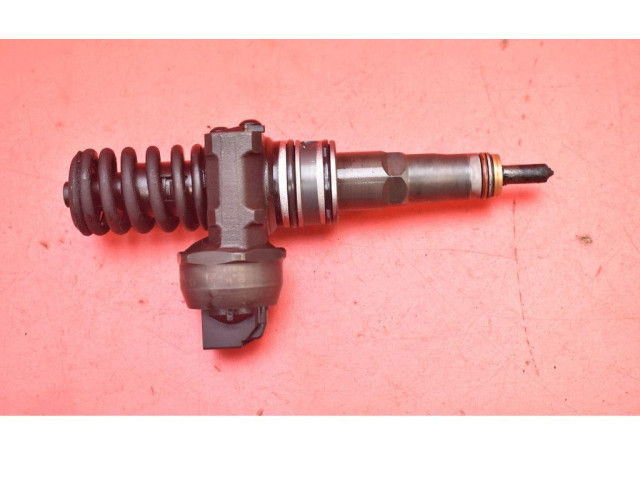 Форсунка 038130073AG, 038130073AG    Volkswagen Cross Touran I   