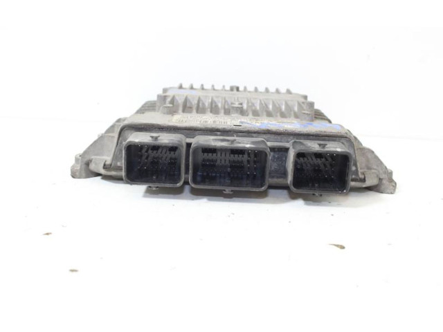 Блок управления двигателя 5WS40141DT   Ford Fusion