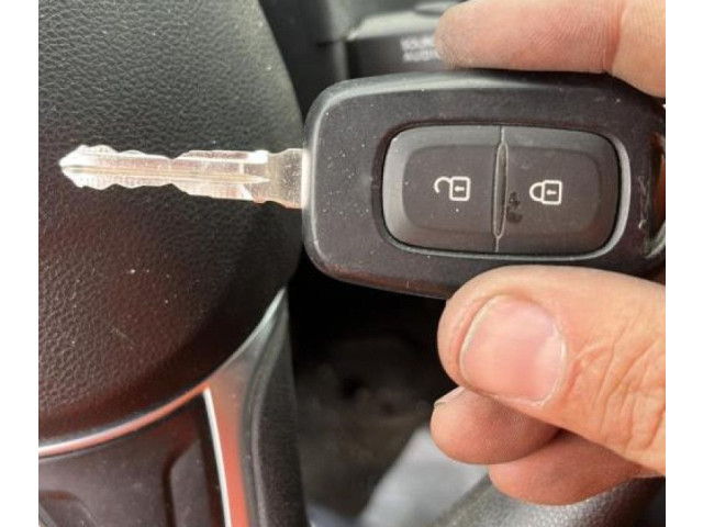 Руль Dacia Logan II  2012 - 2020 года 484305096R      