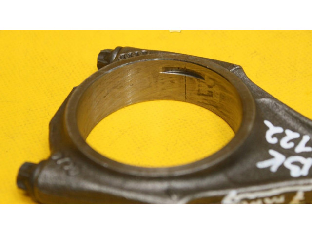 Píst Audi A4 S4 B6 8E 8H