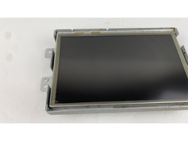 Радио/ проигрыватель CD/DVD / навигация