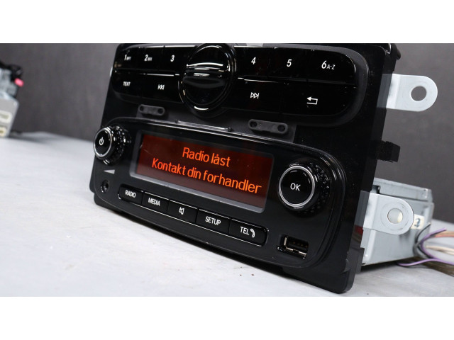 Pojistková skříňka Радио/ проигрыватель / навигация A4539008707, 0150147711 Smart ForFour II W453 2014