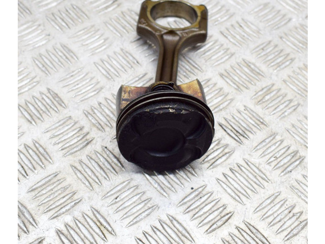 Píst 7621253, 7601181 BMW 1 F20 F21 N13 B16 A