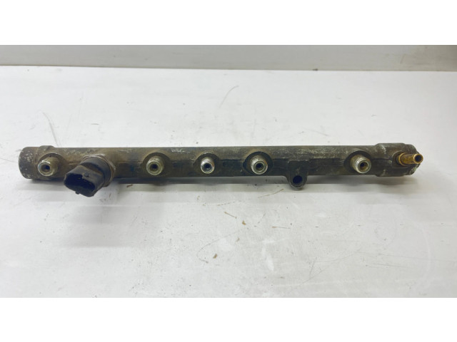 Vstřikovací lišta 0445214065 Nissan Primera pro naftový motor 1.9