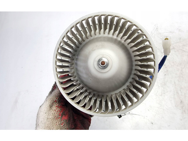 Вентилятор печки       Mitsubishi Pajero