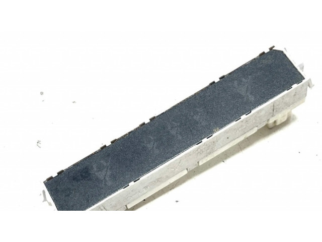 Дисплей 50513905, 30100223 Alfa Romeo Giulietta