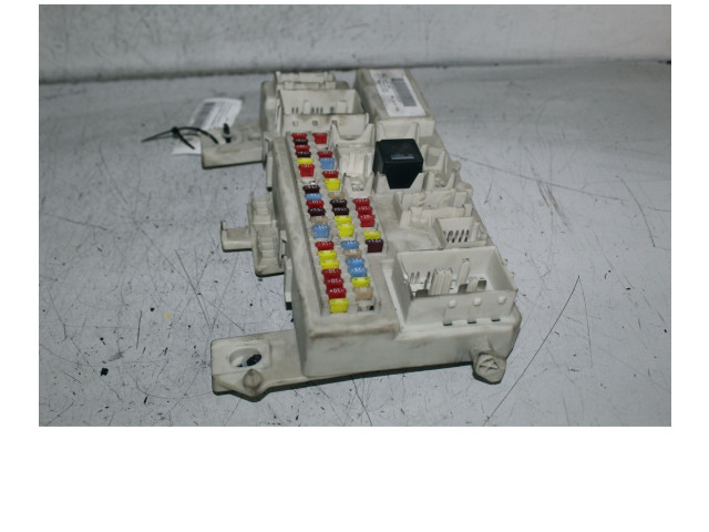 Pojistková skříňka Ford Focus C-MAX 2003