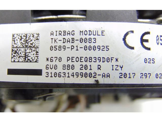 Подушка безопасности водителя 6V0880201R Skoda Fabia Mk3 (NJ)