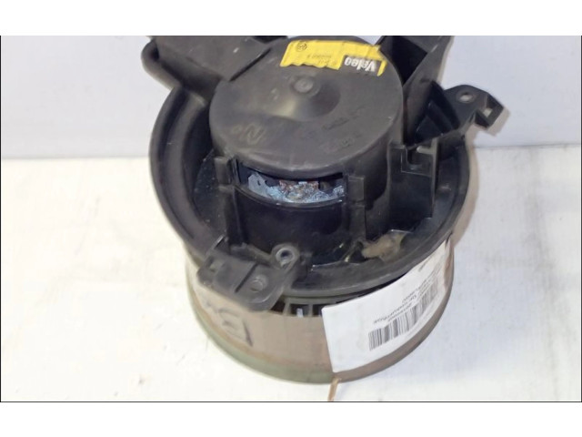 Вентилятор печки       Citroen Berlingo