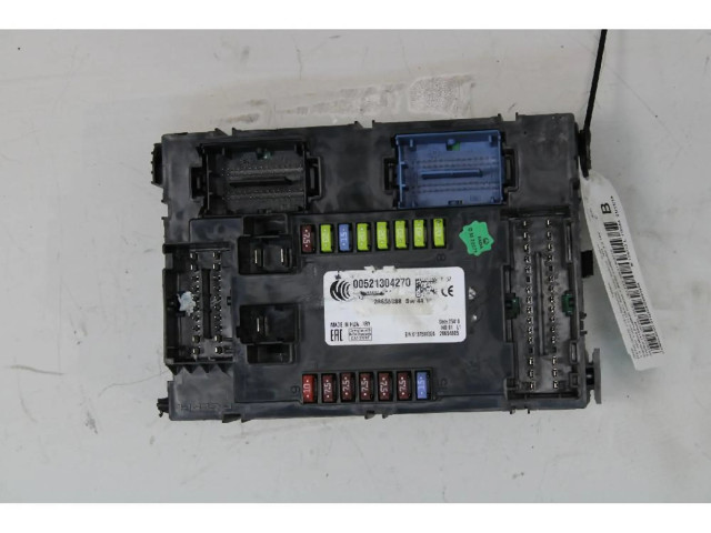 Блок предохранителей Jeep Renegade