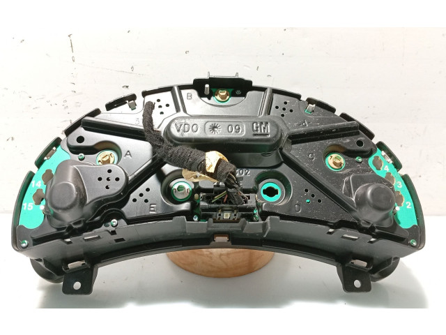 Панель приборов 13156174, 88311302 Opel Combo C