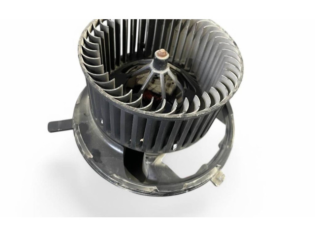 Вентилятор печки 1K1820015J Skoda Octavia Mk2 (1Z)