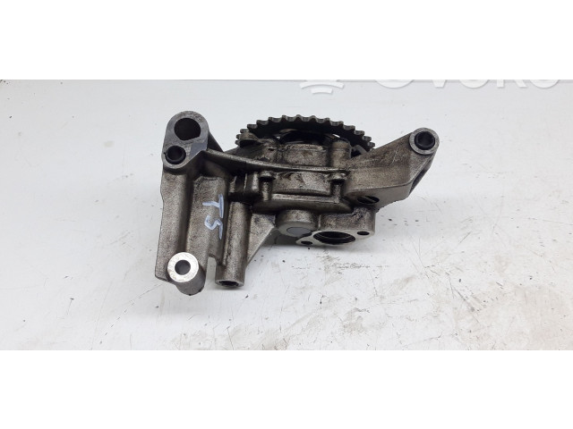 Čerpadlo oleje 038115105D, 06A115121   Volkswagen Transporter - Caravelle T5 1.9  