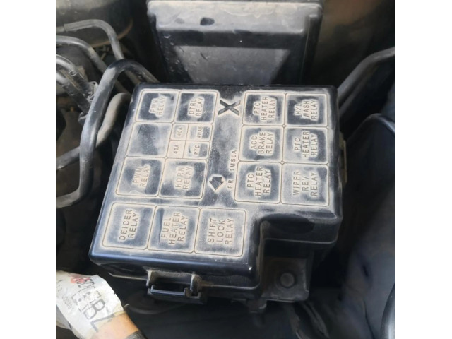 Pojistková skříňka Infiniti M 2012