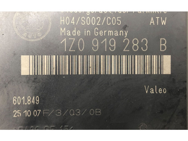 Блок управления парковки 1K0907379 Skoda Octavia Mk2 (1Z)