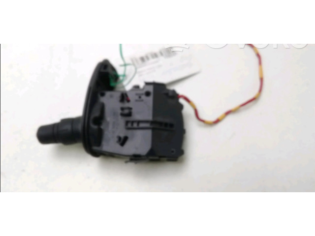 Ручка поворотов/ фонарей 8200216462 Renault Modus 2005
