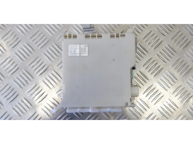 Блок предохранителей 8273050470 Lexus LS 460 - 600H