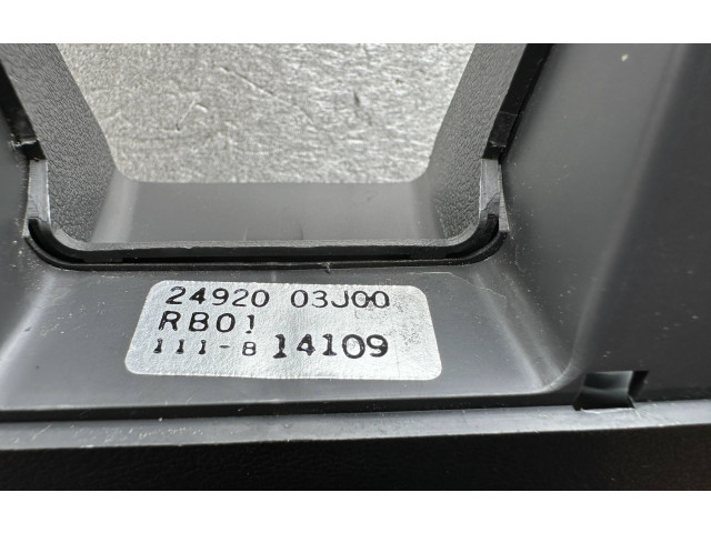 Přístrojová deska Nissan Patrol Y60 1989 2492003J00