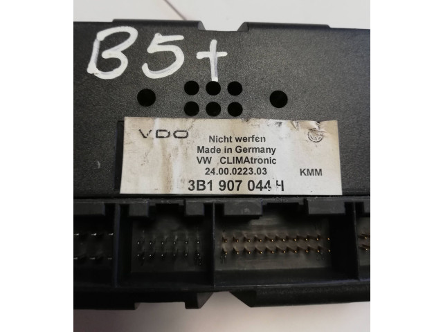 Блок управления климат-контролем 3B1907044H, 2400022303   Volkswagen PASSAT B5.5