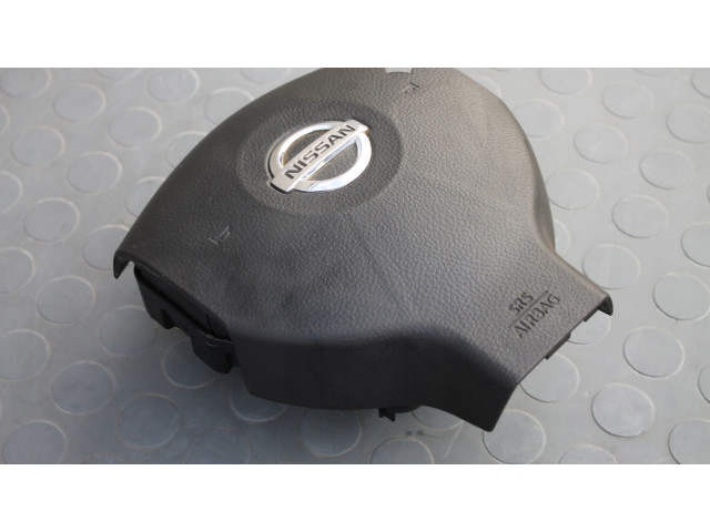 Подушка безопасности водителя    Nissan Tiida C11