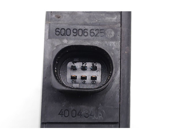 Блок управления 6Q0906625 Skoda Octavia Mk2 (1Z)