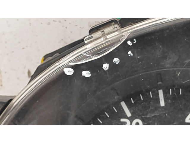 Панель приборов P8200377202 Dacia Logan I