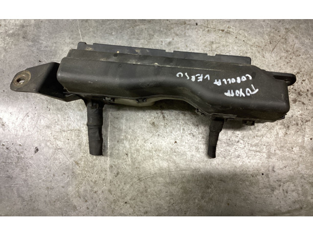 Блок предохранителей Toyota Corolla Verso AR10