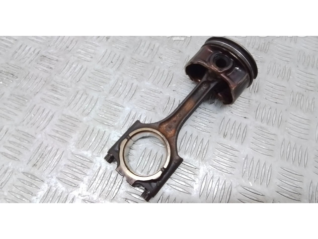  Поршень с шатуном B5254T10   Volvo S80  