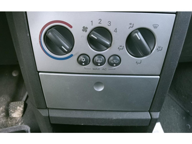 Блок управления климат-контролем 13219160   Opel Meriva A