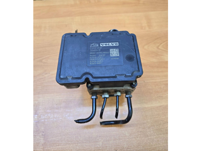 Блок АБС 30681619, 10092604053 Volvo V70 2008 - 2013 года