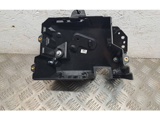 Блок предохранителей 284B05064 Dacia Sandero III