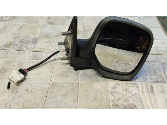 Зеркало электрическое правое Citroen Berlingo 2003-2007 года