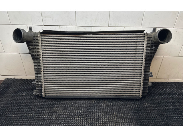 Интеркулер  1K0145803A   Audi TT TTS Mk2 