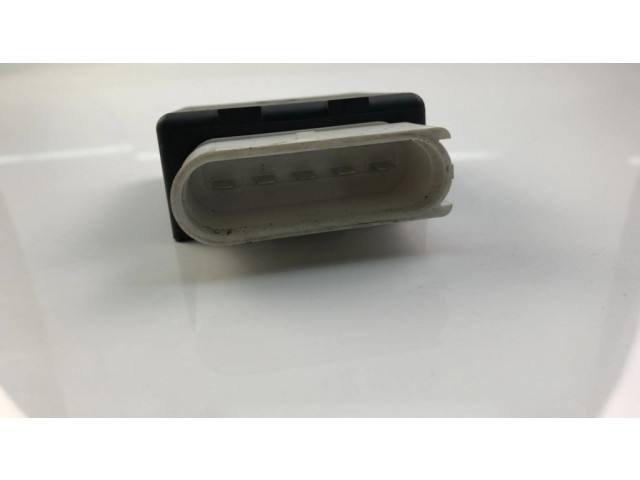 Блок управления 32203752   Volvo XC40