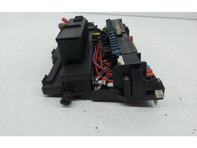 Блок предохранителей 8364542 BMW X3 E83